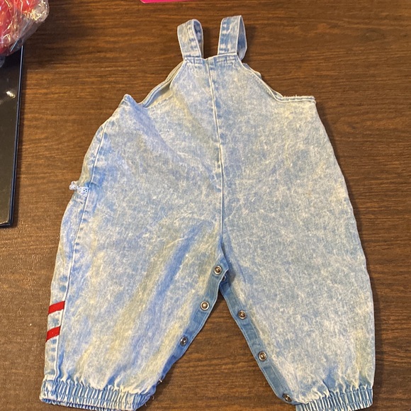 Vintage Buster Brown Denim Jeans Overalls, 12 months, Cute Red Bows - Picture 4 of 5